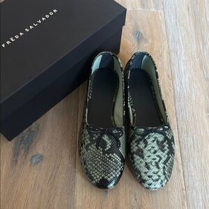 Freda Salvador Roma Round Flats - 7 / Sage Embossed Snake NIB